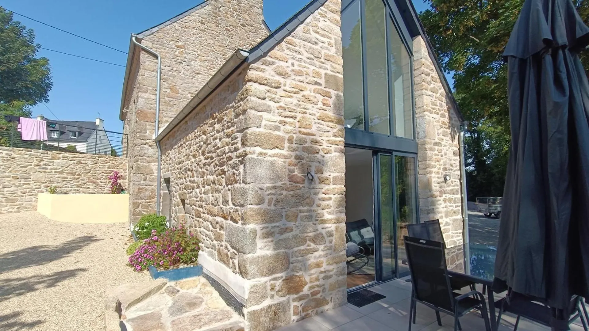 Holiday home Le Petit Moulin De Kerloroc Villa Ploudalmezeau