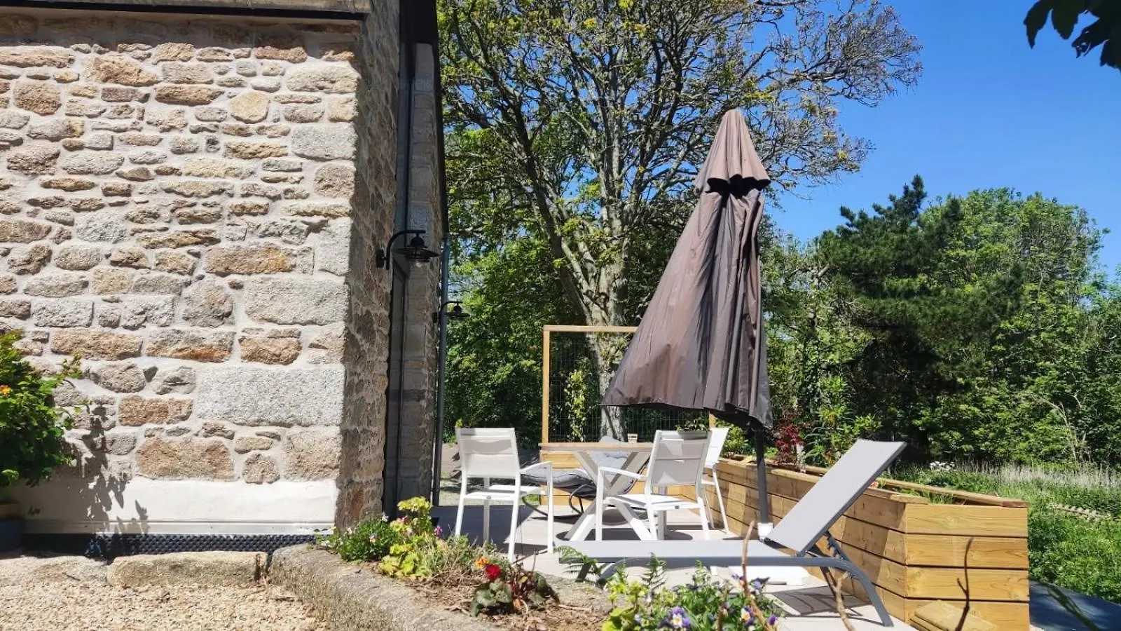 Дом отдыха Вилла Le Petit Moulin De Kerloroc Ploudalmezeau