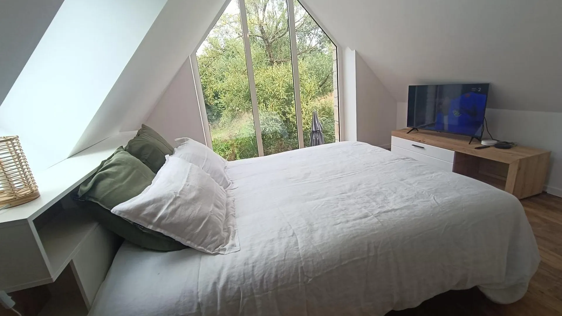Holiday home Le Petit Moulin De Kerloroc Villa Ploudalmezeau France